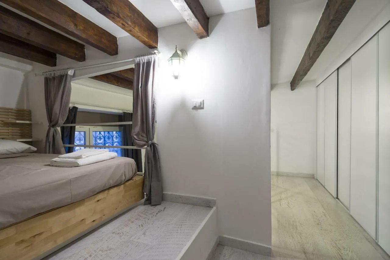 Apartmán Primopiano - Schiaparelli A Flat Milán Itálie