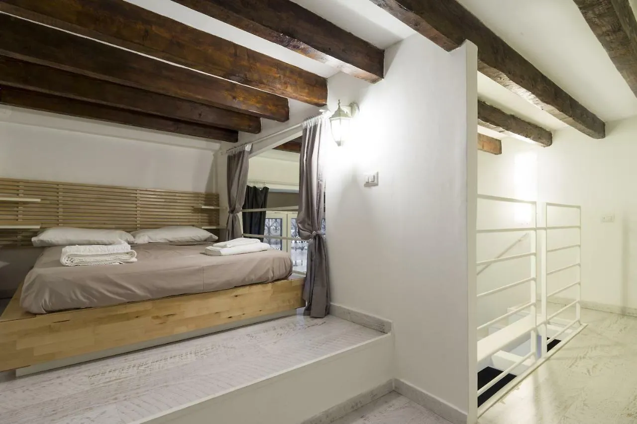 Apartmán Primopiano - Schiaparelli A Flat Milán