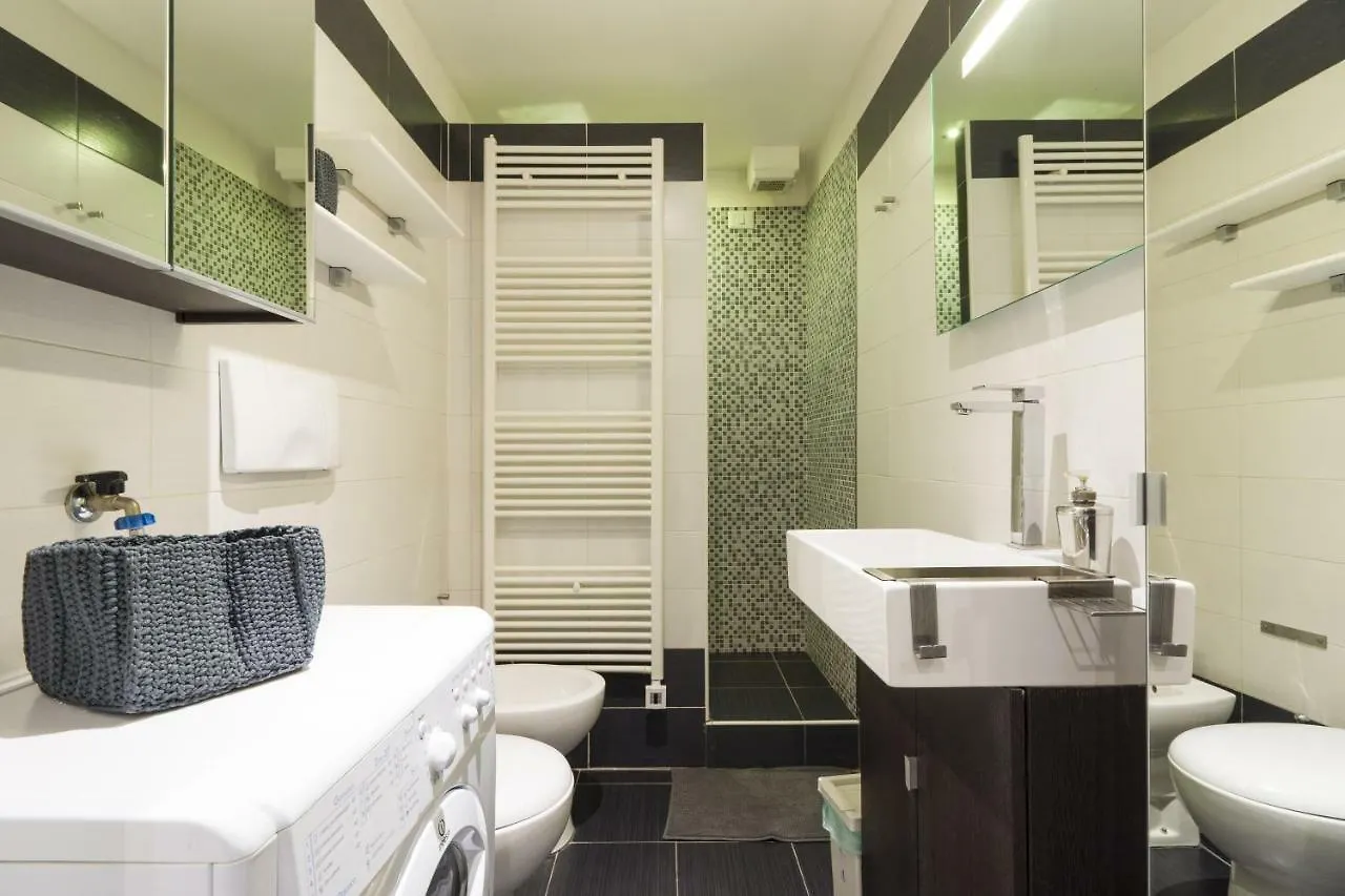Apartmán Primopiano - Schiaparelli A Flat Milán 0*,